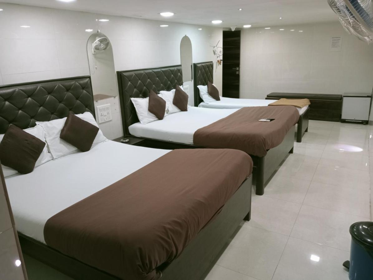 Hotel Qamar Мумбаи Экстерьер фото