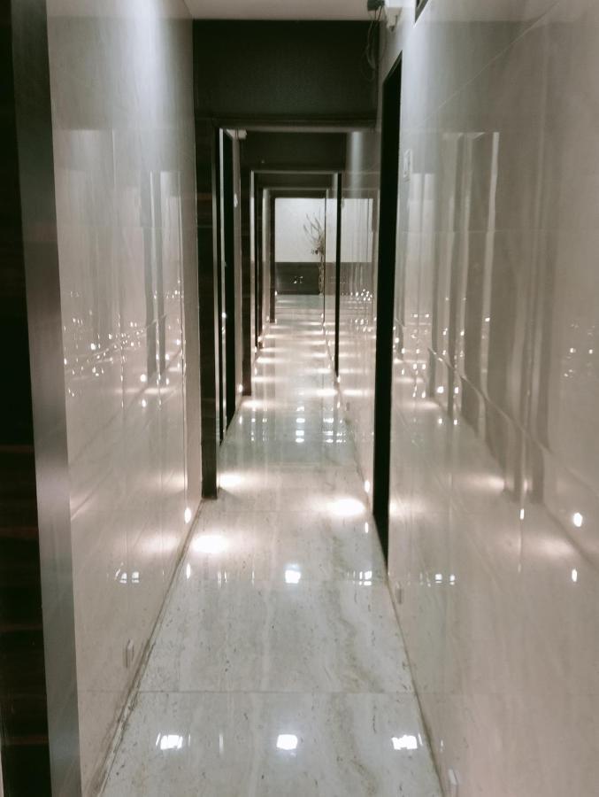 Hotel Qamar Мумбаи Экстерьер фото