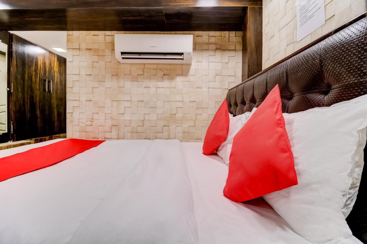 Hotel Qamar Мумбаи Экстерьер фото