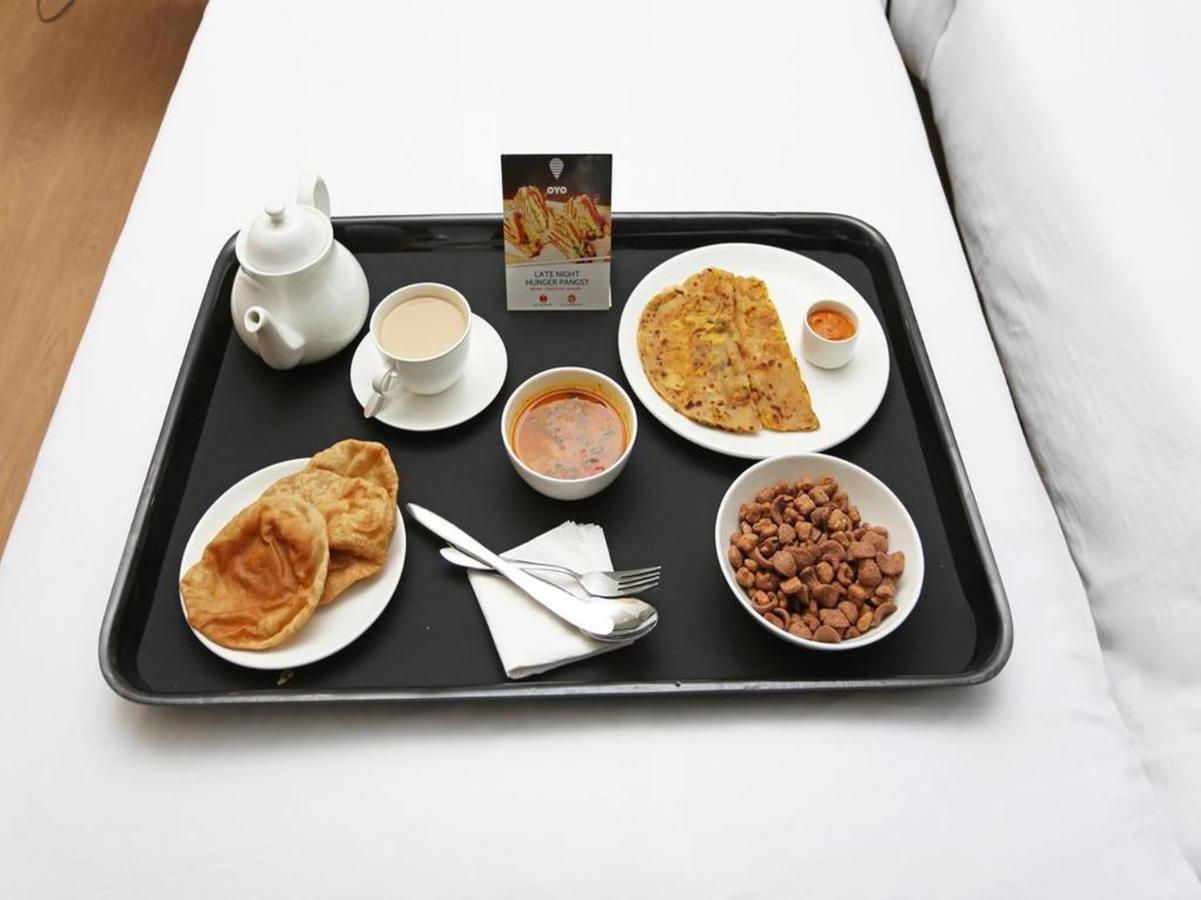 Hotel Qamar Мумбаи Экстерьер фото